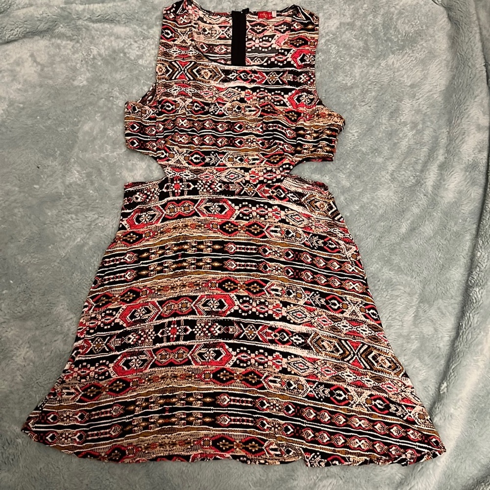 Printed dress zipper back ruby rox size small